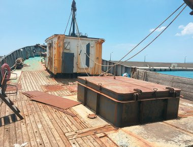 Έρευνες για τον παραλήπτη του φορτίου του ουκρανικού αλιευτικού-φαντάσματος (φωτό)